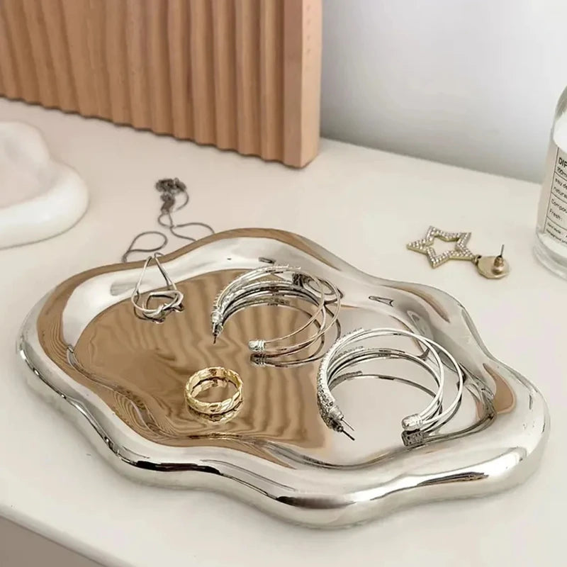 Miniso Simple Stylish Cloud Ceramic Jewelry Storage Tray Jewelry Earrings Display Desktop Ornaments Gifts for Friends