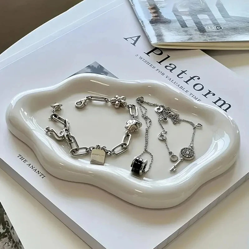 Miniso Simple Stylish Cloud Ceramic Jewelry Storage Tray Jewelry Earrings Display Desktop Ornaments Gifts for Friends