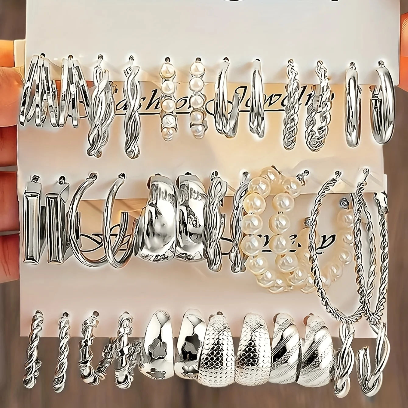 Fashion Geometric Hoop Earring Twisted Pattern Multi-Element Inlaid Imitation Pearl C-shaped Earring Women's Daily Party Jewelry